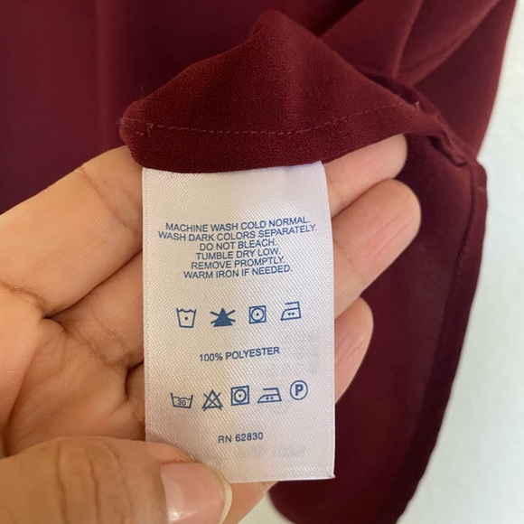 Deep red blouse - Picture 4 of 4